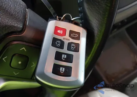 2015 Toyota Sienna Xle 8 Passenger из США, поврежденный, VIN 5TDYK3DC1FS586961